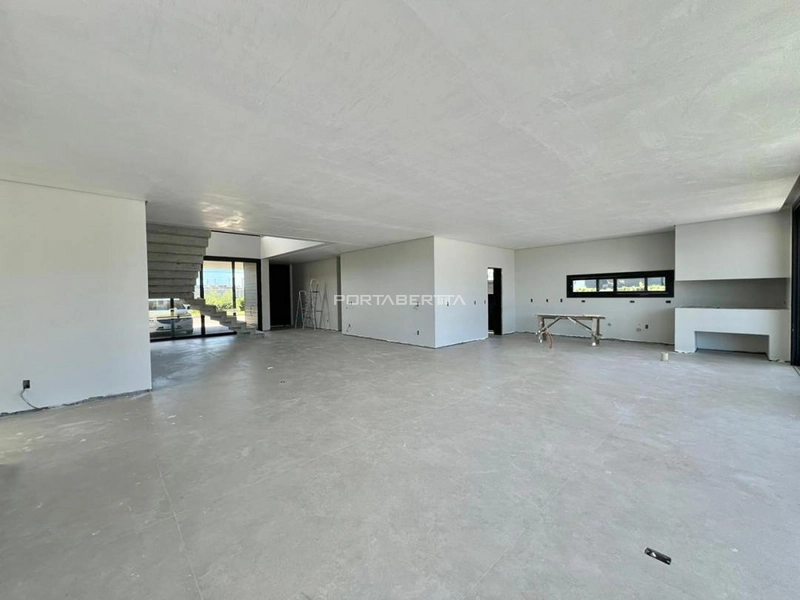 Sobrado beira lago, mobiliado e decorado, condomínio Sense: 3ª foto da galeria de imagens do imóvel