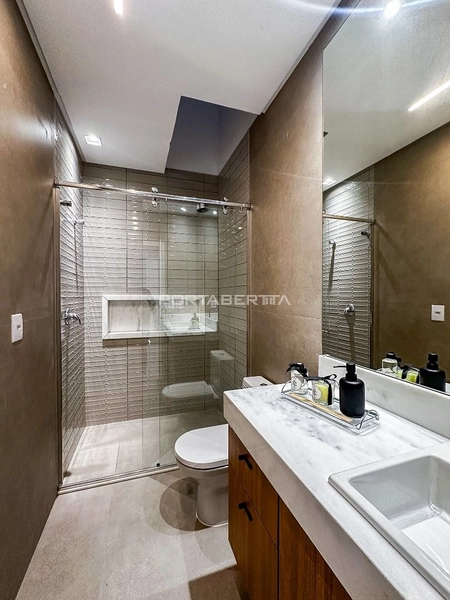 Sobrado beira lago, mobiliado e decorado, condomínio Sense: 12ª foto da galeria de imagens do imóvel
