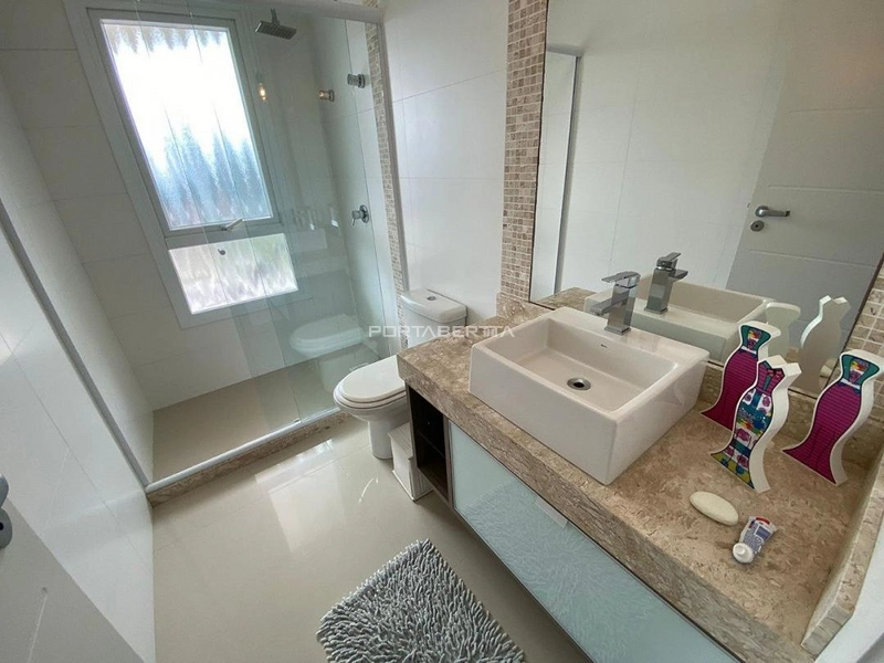 Sobrado de esquina, mobiliado e decorado, condomínio Enseada.: 11ª foto da galeria de imagens do imóvel