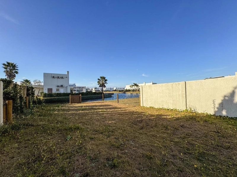 Sobrado com 03 dormitórios no condomínio Páteo Marbella em Xangri-lá RS: 12ª foto da galeria de imagens do imóvel