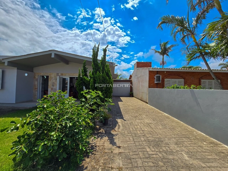 Casa térrea mobiliada em Atlântida: 6ª foto da galeria de imagens do imóvel