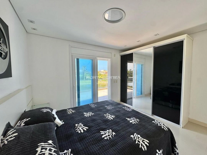 Casa com 05 suítes à venda no condomínio Las Dunas em Xangri-lá RS: 3ª foto da galeria de imagens do imóvel