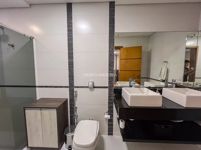 Sobrado beira lago, condomínio Enseada: 12ª foto da galeria de imagens do imóvel