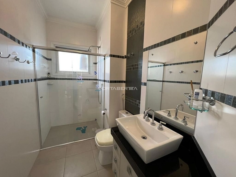 Casa com 05 dormitórios no condomínio Riviera em Xangri-lá RS: 6ª foto da galeria de imagens do imóvel