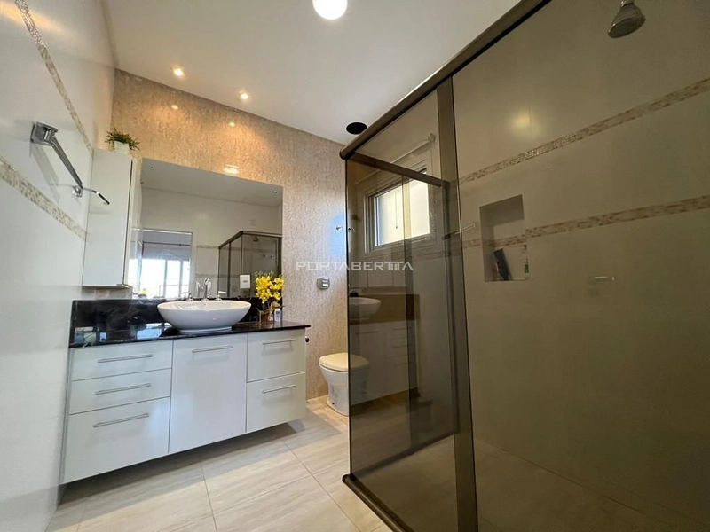 Casa com 05 dormitórios no condomínio Riviera em Xangri-lá RS: 17ª foto da galeria de imagens do imóvel