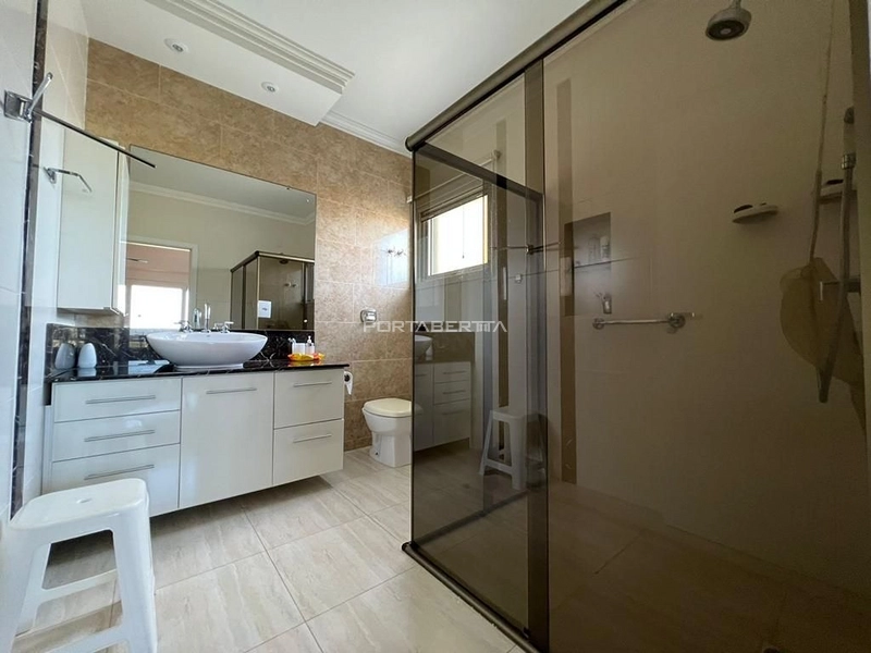 Casa com 05 dormitórios no condomínio Riviera em Xangri-lá RS: 9ª foto da galeria de imagens do imóvel