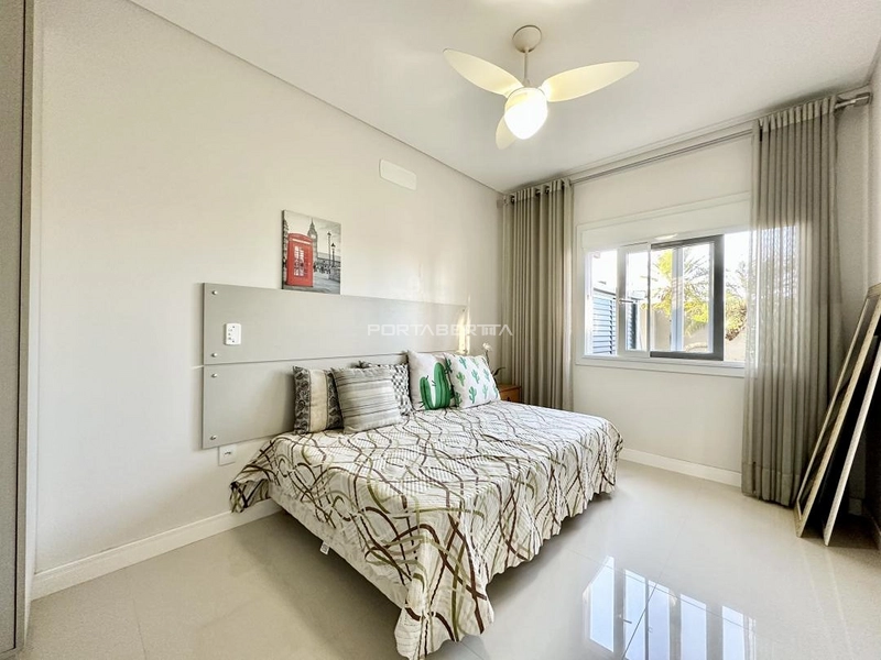 Casa com 04 suítes à venda no condomínio Las Palmas em Xangri-lá RS: 18ª foto da galeria de imagens do imóvel