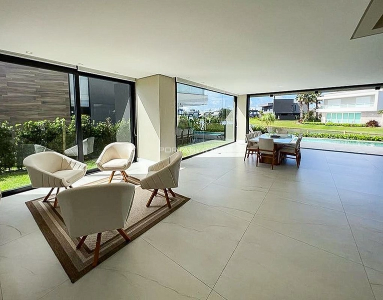 Sobrado beira lago, mobiliado e decorado, condomínio Enseada.: 23ª foto da galeria de imagens do imóvel