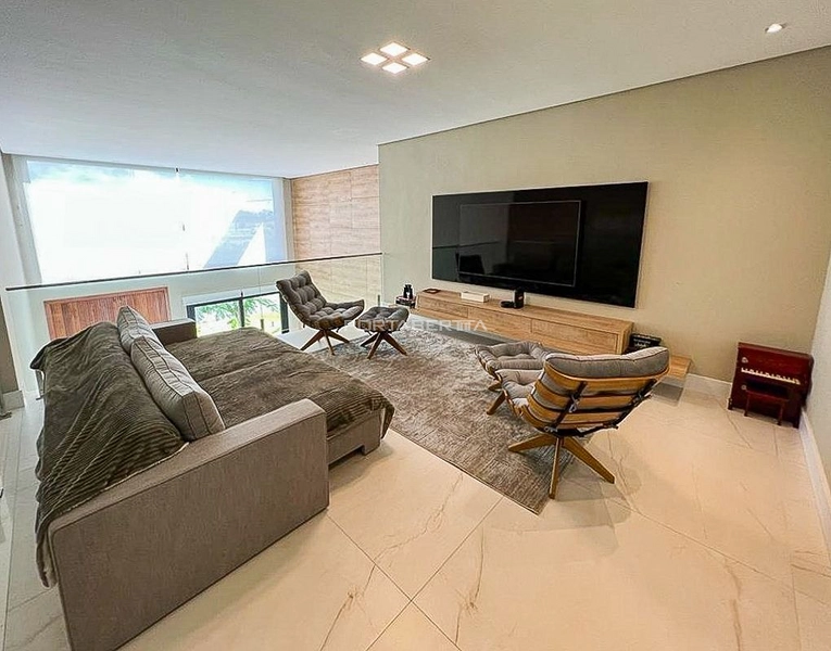 Sobrado beira lago, mobiliado e decorado, condomínio Enseada.: 12ª foto da galeria de imagens do imóvel