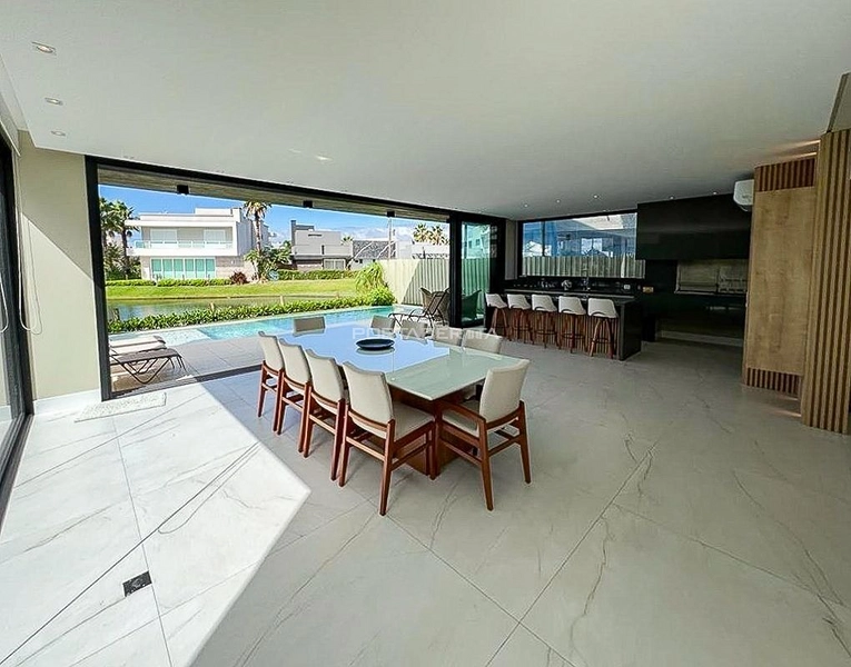 Sobrado beira lago, mobiliado e decorado, condomínio Enseada.: 20ª foto da galeria de imagens do imóvel