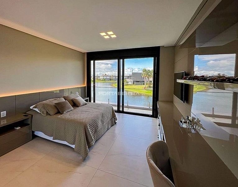 Sobrado beira lago, mobiliado e decorado, condomínio Enseada.: 11ª foto da galeria de imagens do imóvel