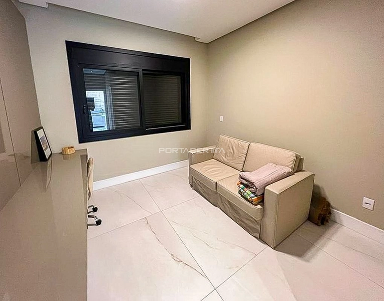 Sobrado beira lago, mobiliado e decorado, condomínio Enseada.: 15ª foto da galeria de imagens do imóvel