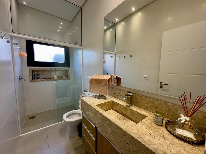 Casa térrea mobiliada e decorada, condomínio Sea Coast.: 2ª foto da galeria de imagens do imóvel