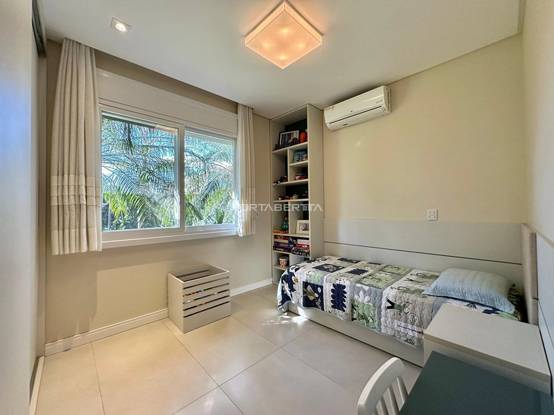 Casa térrea mobiliada em 2 lotes, condomínio Dubai: 24ª foto da galeria de imagens do imóvel