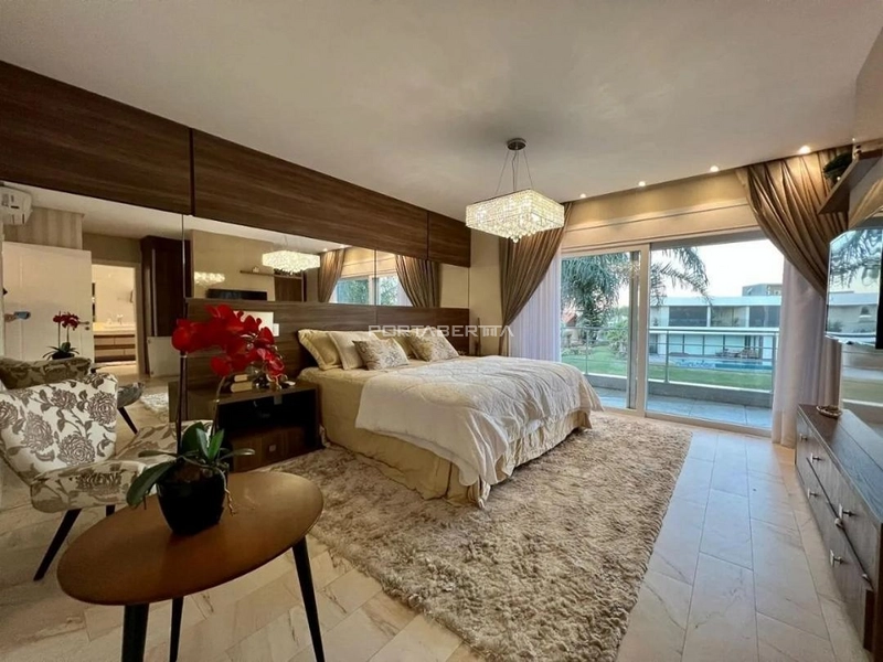 Sobrado beira lago, mobiliado e decorado, condomínio Enseada.: 2ª foto da galeria de imagens do imóvel