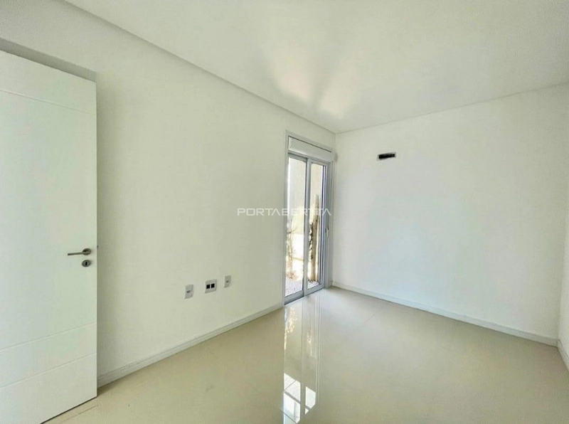 Casa com 04 suítes de esquina a venda no condomínio Blue em Xangri-lá RS: 3ª foto da galeria de imagens do imóvel