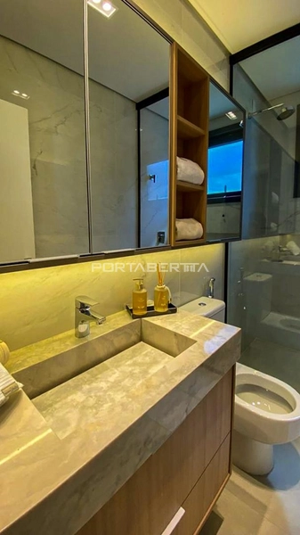 Sobrado beira lago, mobiliado e decorado, condomínio Amare: 16ª foto da galeria de imagens do imóvel