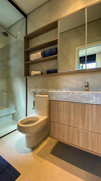 Sobrado beira lago, mobiliado e decorado, condomínio Amare: 3ª foto da galeria de imagens do imóvel