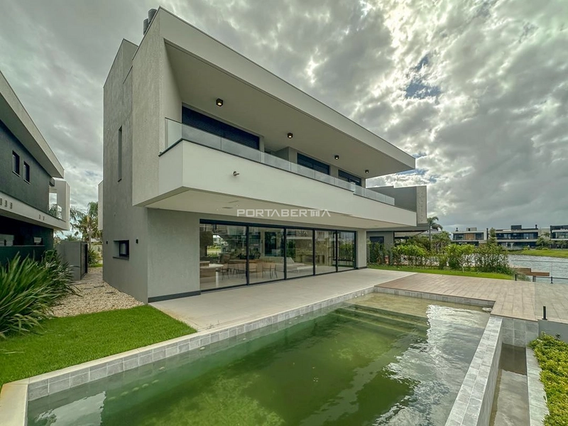 Sobrado beira lago, condomínio Sense: 17ª foto da galeria de imagens do imóvel