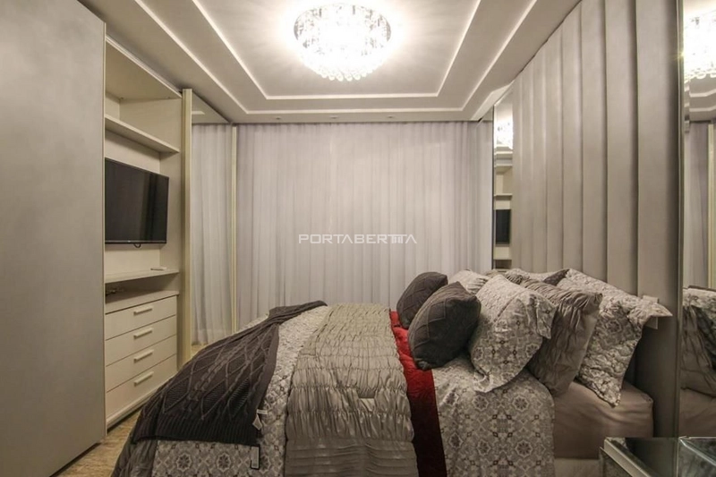 Sobrado beira lago, mobiliado e decorado, condomínio Enseada.: 7ª foto da galeria de imagens do imóvel