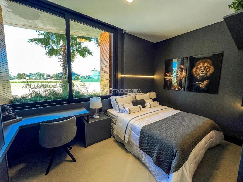 Sobrado beira lago, mobiliado e decorado, condomínio Sense: 4ª foto da galeria de imagens do imóvel