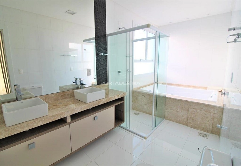 Casa com 06 suítes à venda no condomínio Las Dunas em Xangri-lá RS: 3ª foto da galeria de imagens do imóvel