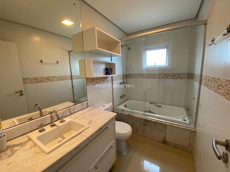 Casa com 05 dormitórios no condomínio Ventura em Xangri-lá RS: 15ª foto da galeria de imagens do imóvel