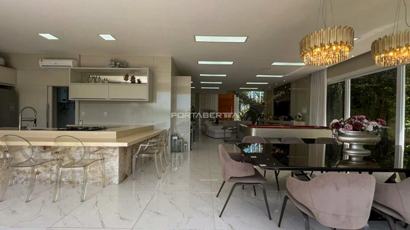 Sobrado beira lago, mobiliado e decorado, condomínio Enseada.: 15ª foto da galeria de imagens do imóvel
