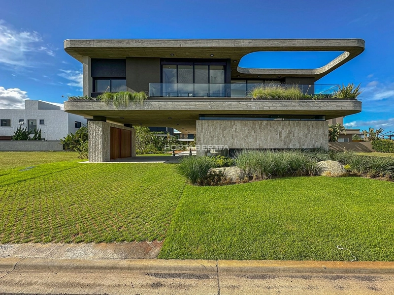 Casa à venda com 05 suítes no condomínio Playa Vista em Xangri-lá RS: 1ª foto da galeria de imagens do imóvel