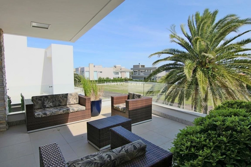 Casa à venda com 05 suítes no condomínio Playa Vista em Xangri-lá RS: 3ª foto da galeria de imagens do imóvel