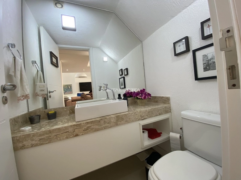 Casa com 04 suítes à venda no condomínio Las Palmas em Xangri-lá RS: 2ª foto da galeria de imagens do imóvel