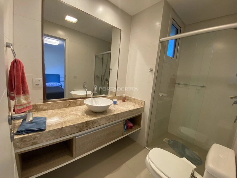 Casa com 04 suítes à venda no condomínio Las Palmas em Xangri-lá RS: 4ª foto da galeria de imagens do imóvel