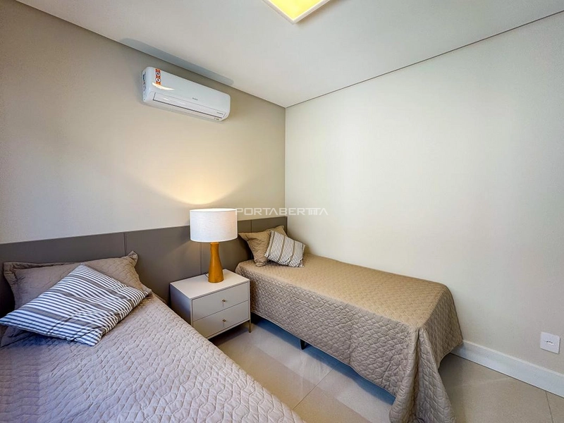 Sobrado mobiliado e decorado, condomínio Sunset: 8ª foto da galeria de imagens do imóvel