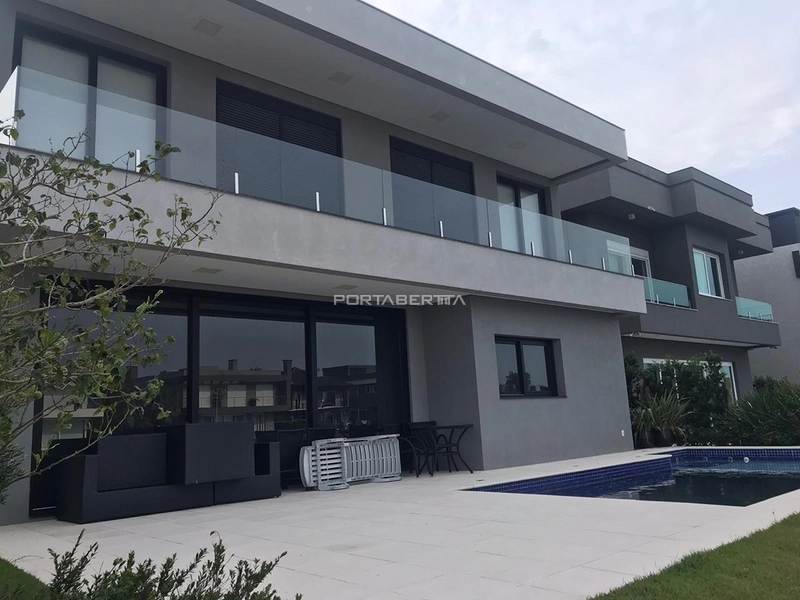 Sobrado beira lago, mobiliado e decorado, condomínio Enseada.: 22ª foto da galeria de imagens do imóvel
