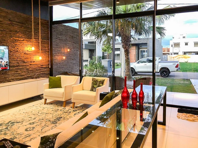Casa térrea com 03 suítes frente Leste a venda no condomínio Blue em Xangri-lá RS: 20ª foto da galeria de imagens do imóvel