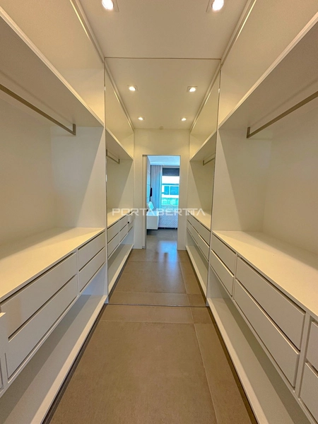 Sobrado beira lago, mobiliado e decorado, condomínio Enseada: 9ª foto da galeria de imagens do imóvel