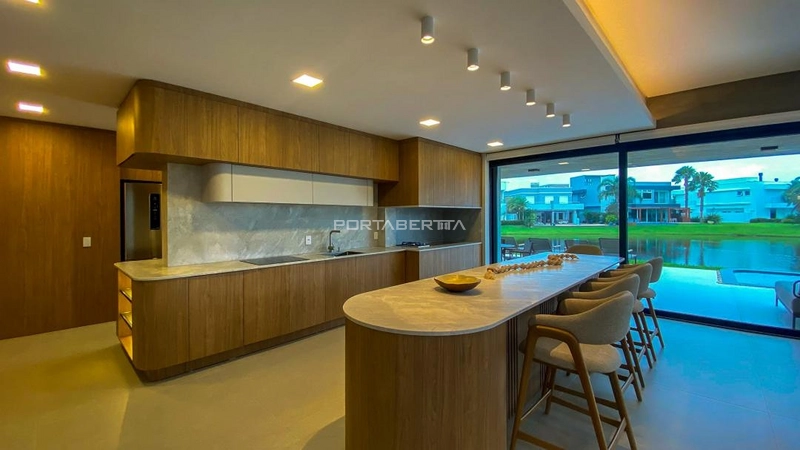 Sobrado beira lago, mobiliado e decorado, condomínio Enseada.: 36ª foto da galeria de imagens do imóvel