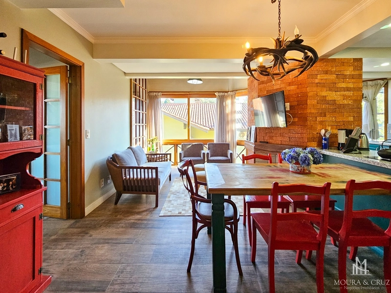 Apartamento 3 quartos mobiliado no Centro de Gramado: 2ª foto da galeria de imagens do imóvel
