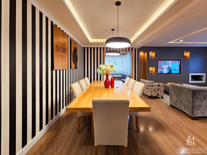 Apartamento 3 quartos mobiliado no centro de Gramado: 3ª foto da galeria de imagens do imóvel