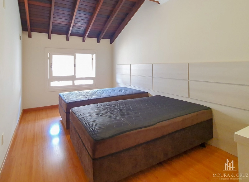 Apartamento duplex 4 quartos mobiliado em Gramado: 16ª foto da galeria de imagens do imóvel