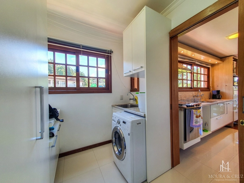 Apartamento Cobertura 5 quartos mobiliado em Gramado: 11ª foto da galeria de imagens do imóvel