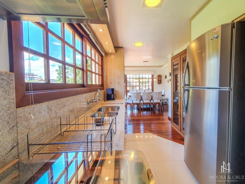Apartamento Cobertura 5 quartos mobiliado em Gramado: 10ª foto da galeria de imagens do imóvel