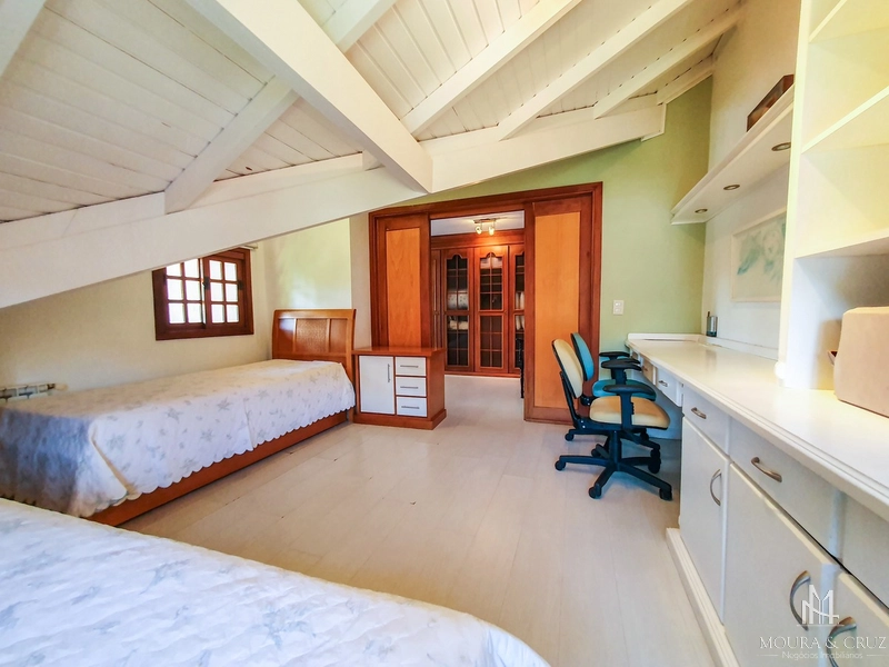 Apartamento Cobertura 5 quartos mobiliado em Gramado: 24ª foto da galeria de imagens do imóvel