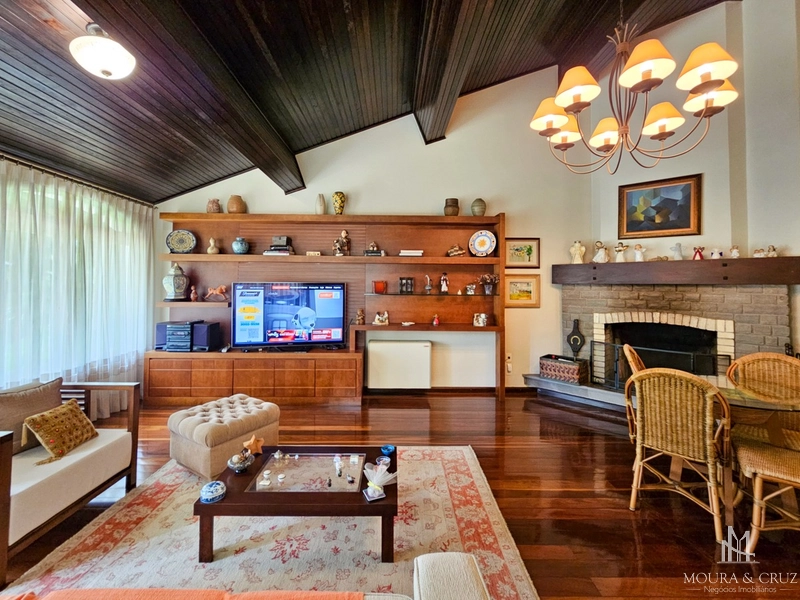Casa 4 quartos no Planalto em Gramado: 6ª foto da galeria de imagens do imóvel