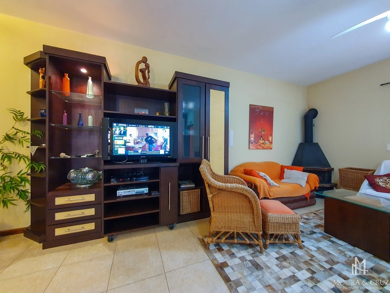 Apartamento mobiliado 1 quarto no Quinta da Serra em Canela: 3ª foto da galeria de imagens do imóvel