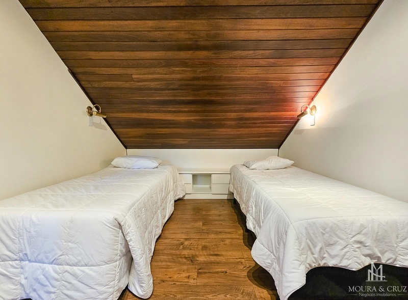 Casa 4 quartos mobiliada em condomínio no Centro de Gramado: 20ª foto da galeria de imagens do imóvel