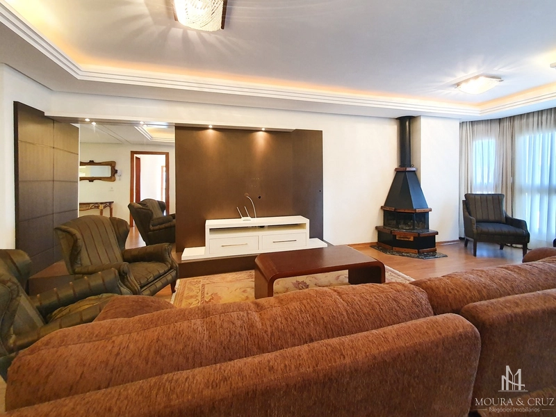 Apartamento Cobertura mobiliado 3 quartos no Centro de Gramado: 3ª foto da galeria de imagens do imóvel