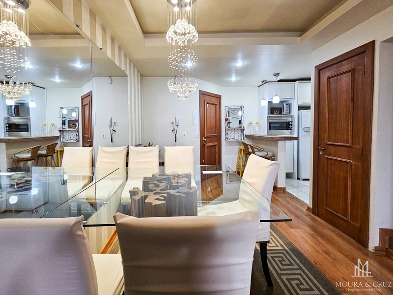 Apartamento 3 quartos mobiliado no Centro de Gramado: 3ª foto da galeria de imagens do imóvel