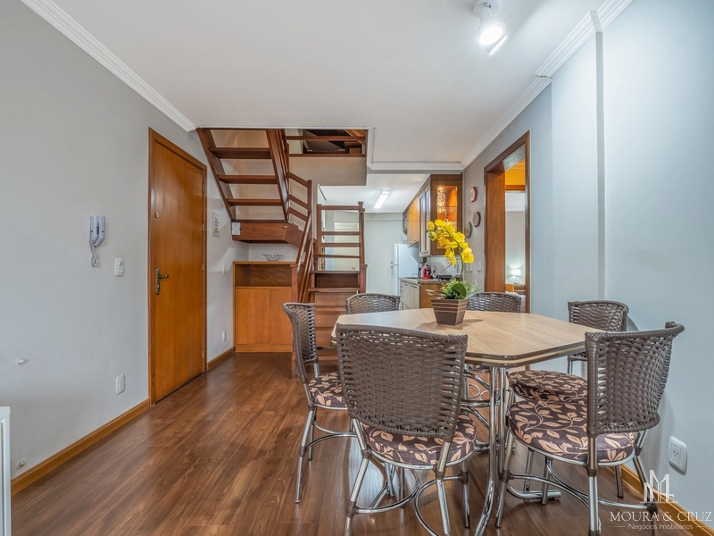 Apartamento cobertura duplex 4 quartos mobiliado no Centro de Gramado: 7ª foto da galeria de imagens do imóvel