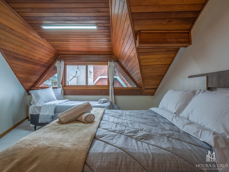 Apartamento cobertura duplex 4 quartos mobiliado no Centro de Gramado: 21ª foto da galeria de imagens do imóvel